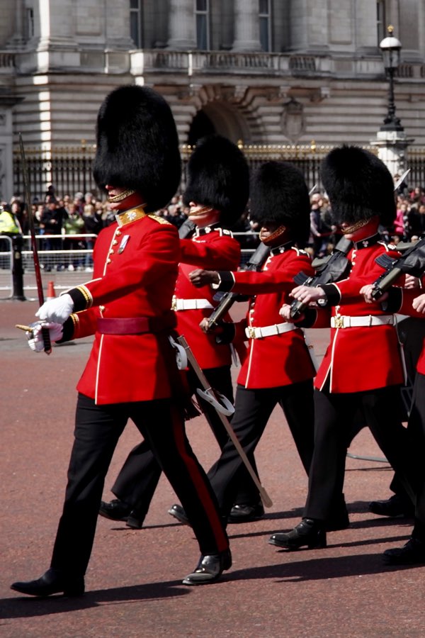 Buckingham Palace Guards / Very Few Know The History Of The Queens